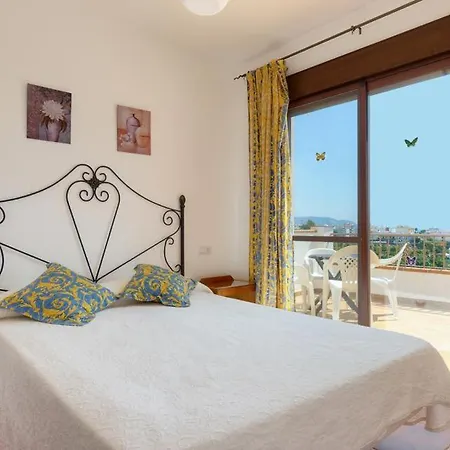 Sleeps 6 Pool Air Con Wifi Villa