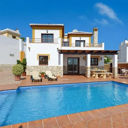 Sleeps 6 Pool Air Con Wifi * Nerja